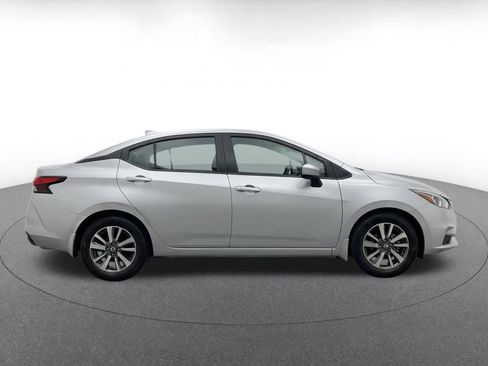 Used 2025 Nissan Versa SV FWD image 11
