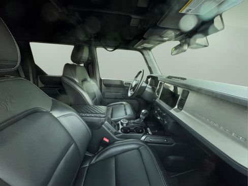 Used 2025 Ford Bronco Outer Banks AWD/4WD image 16