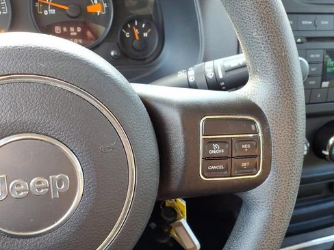 Used 2016 Jeep Patriot Sport w/ Power Value Group AWD/4WD image 19