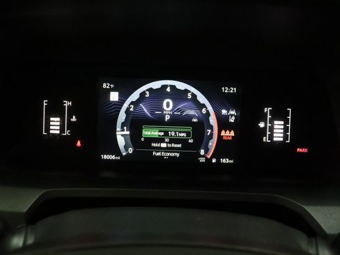 Certified 2025 Toyota Tacoma SR image 36