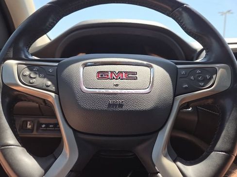 Used 2022 GMC Acadia Denali w/ Denali Ultimate Package AWD/4WD image 39