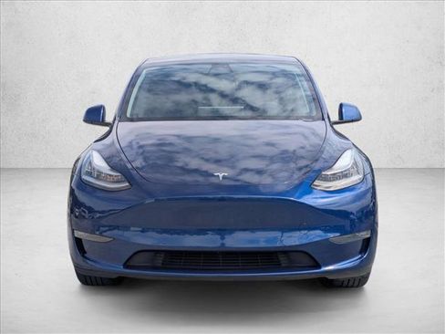 Used 2021 Tesla Model Y Long Range AWD/4WD image 2