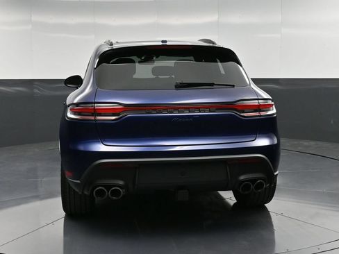 Certified 2026 Porsche Macan AWD/4WD image 7