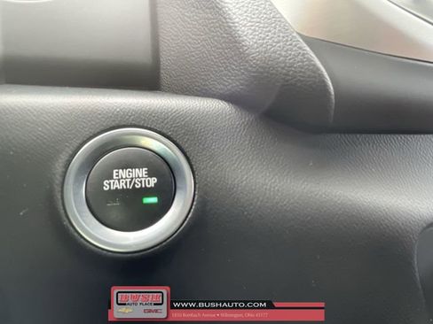 Used 2022 GMC Terrain SLE w/ Driver Convenience Package image 17