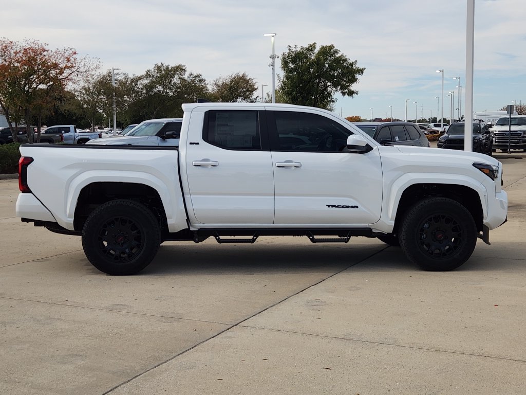 New 2026 Toyota Tacoma SR5 AWD/4WD image 4