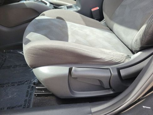 Used 2016 Nissan Rogue S w/ Appearance Package image 19