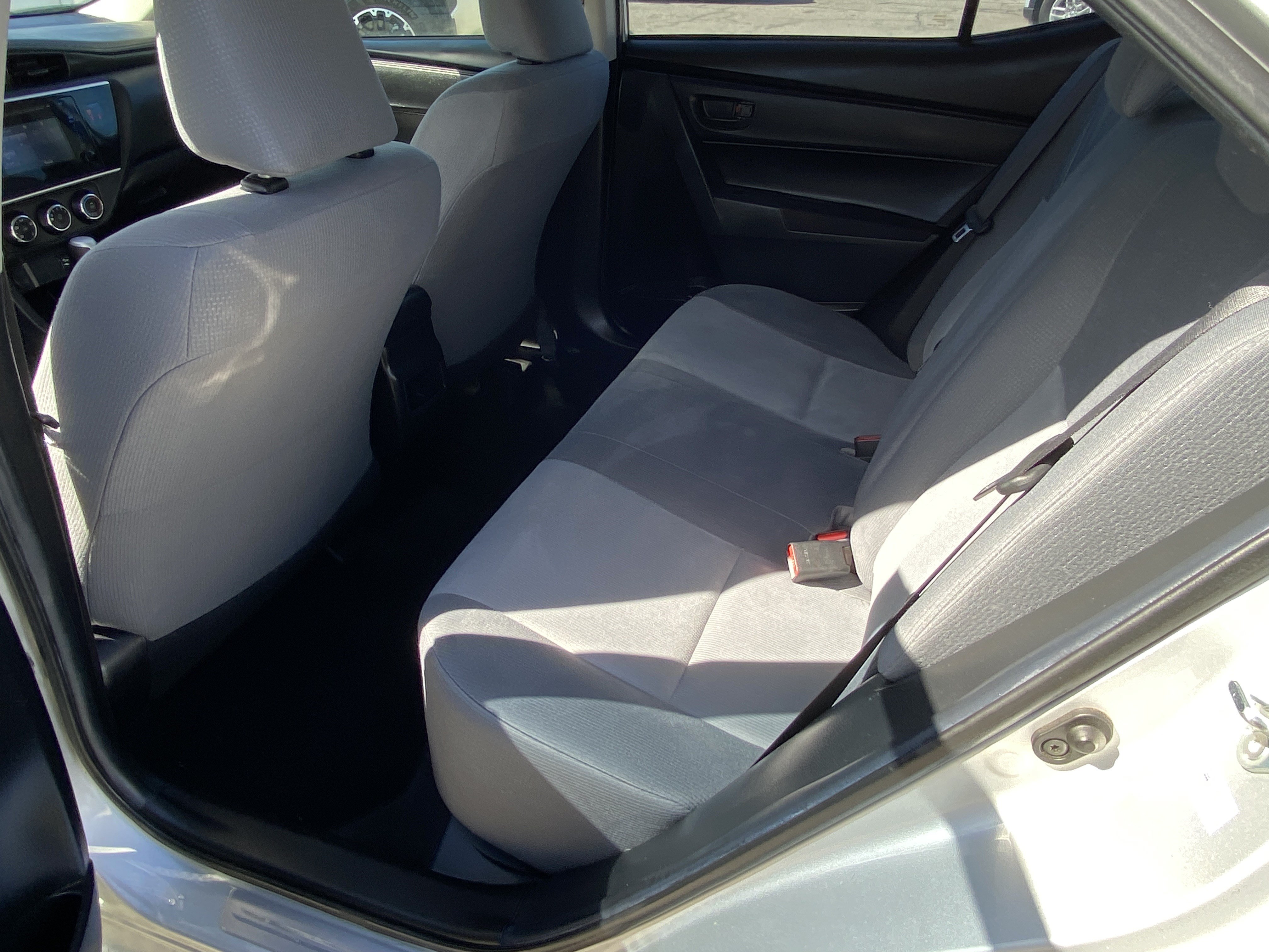 Used 2018 Toyota Corolla L w/ Body Protection Package FWD image 15