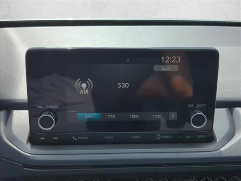 Used 2025 Honda Accord SE image 11