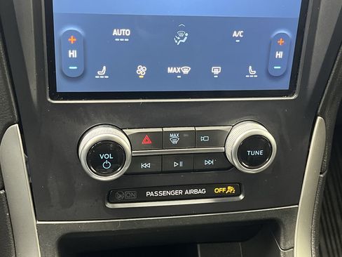 Used 2021 Ford Edge SEL w/ Cargo Accessory Package image 22