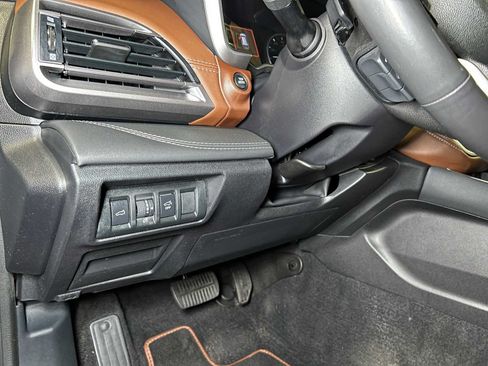 Used 2020 Subaru Outback Touring XT AWD/4WD image 27