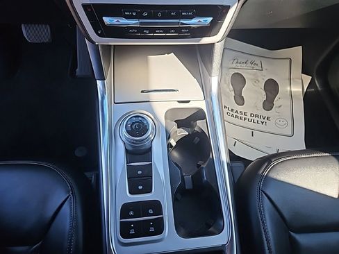 Used 2023 Ford Explorer XLT w/ Equipment Group 202A image 23