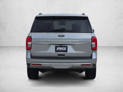 Used 2024 Ford Expedition XLT RWD image 7