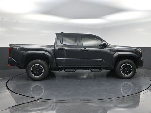 New 2026 Toyota Tacoma TRD Off-Road AWD/4WD image 4