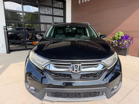 Used 2018 Honda CR-V Touring image 2