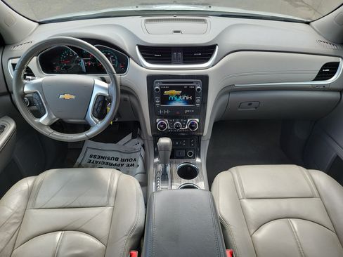 Used 2016 Chevrolet Traverse LT AWD/4WD image 9