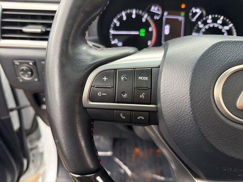 Used 2023 Lexus GX 460 Premium w/ Premium Package image 14