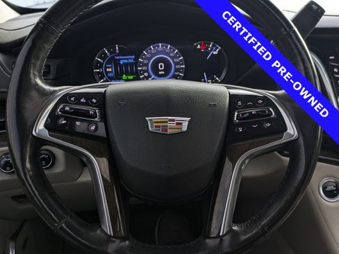 Used 2020 Cadillac Escalade Premium Luxury image 29