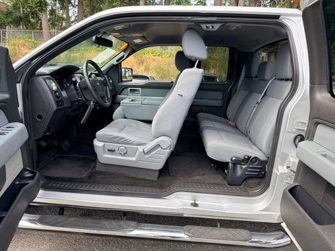 Used 2011 Ford F150 XLT w/ XLT Convenience Pkg AWD/4WD image 12