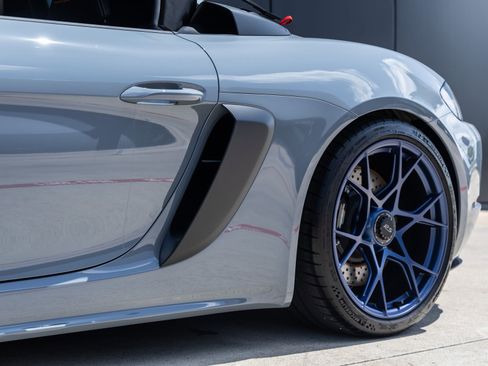 Certified 2025 Porsche 718 Boxster Spyder RS RWD image 17