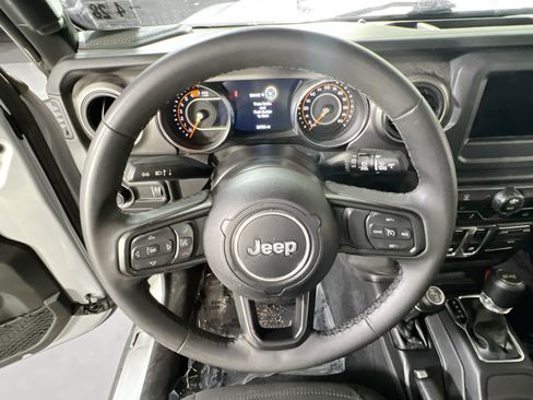 Used 2023 Jeep Wrangler Sport AWD/4WD image 11