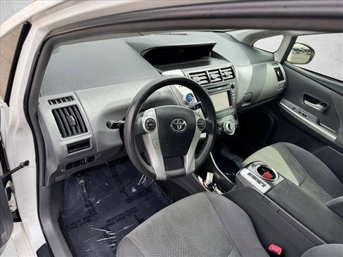 Used 2014 Toyota Prius V Three FWD image 10