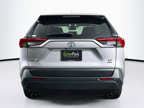 Used 2024 Toyota RAV4 LE image 7