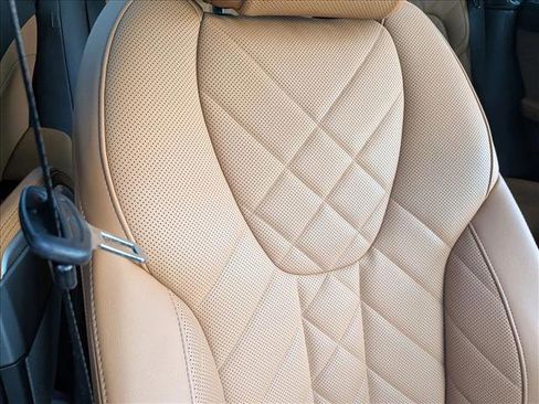 Used 2023 BMW X6 xDrive40i w/ M Sport Package image 16