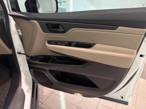 Used 2023 Honda Odyssey EX-L image 25