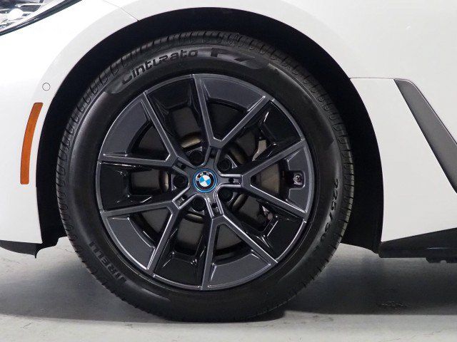 Used 2023 BMW i4 eDrive35 w/ Premium Package RWD image 53