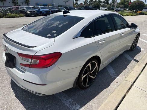Used 2022 Honda Accord Sport image 5