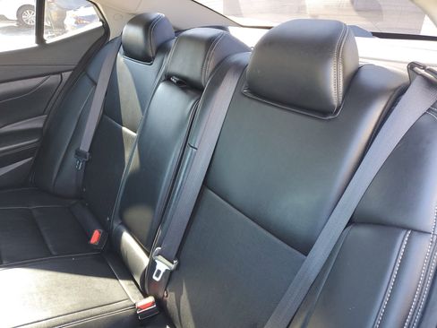Used 2020 Nissan Maxima 3.5 SL w/ Floor Mat Group image 10
