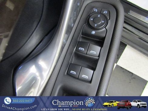 Used 2020 GMC Terrain Denali w/ GMC Pro Grade Package AWD/4WD image 26