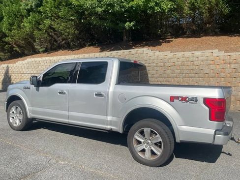 Used 2019 Ford F150 Platinum w/ Equipment Group 701A Luxury AWD/4WD image 8