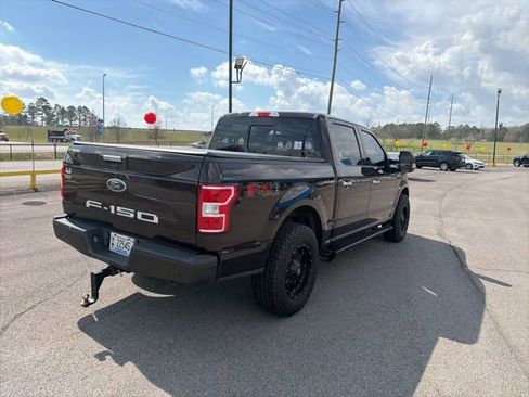 Used 2018 Ford F150 XLT w/ Equipment Group 302A Luxury image 12