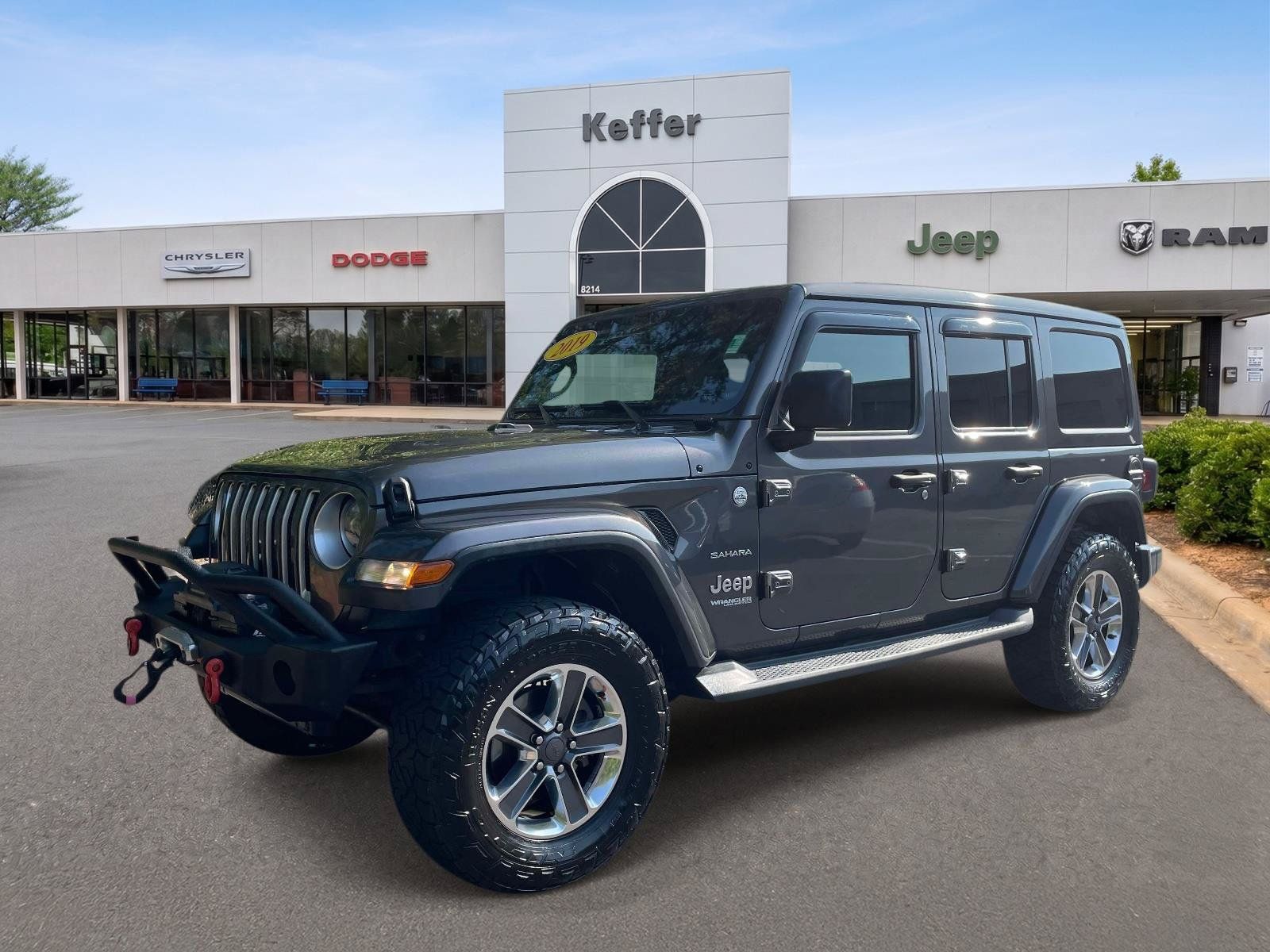 Used 2019 Jeep Wrangler Unlimited Sahara AWD/4WD image 1