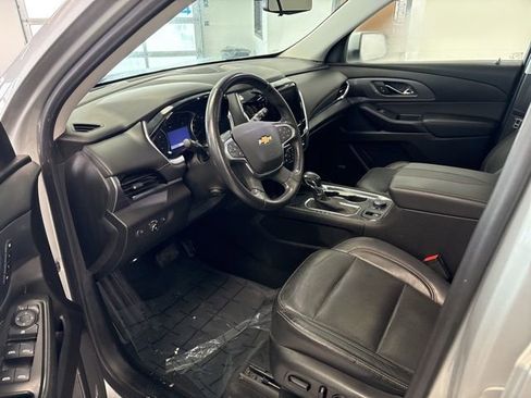 Used 2021 Chevrolet Traverse Premier image 15