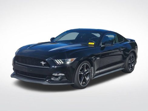 Used 2017 Ford Mustang GT Premium w/ Equipment Group 401A RWD image 2