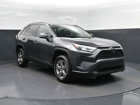 Used 2024 Toyota RAV4 XLE image 9