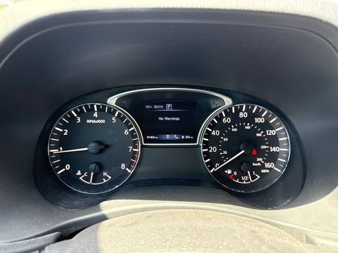 Used 2019 Nissan Pathfinder SV w/ Rock Creek Edition AWD/4WD image 6