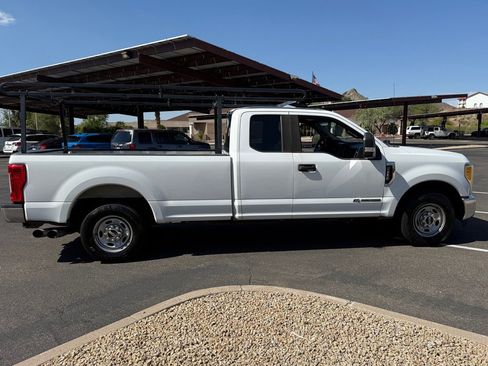 Used 2017 Ford F250 XL w/ Power Equipment Group RWD image 6