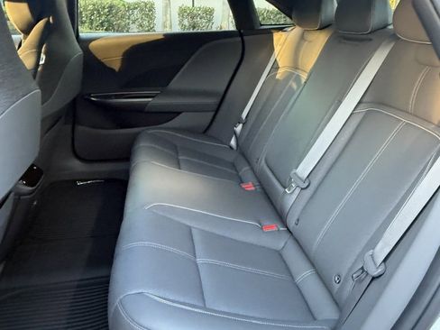 Used 2022 Lucid Air Grand Touring image 40