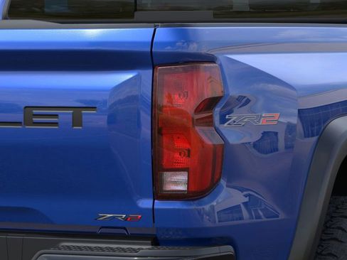 New 2026 Chevrolet Colorado ZR2 w/ Technology Package AWD/4WD image 12