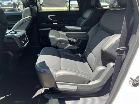 New 2026 Ford Expedition Max Platinum w/ Stealth Performance Package AWD/4WD image 14