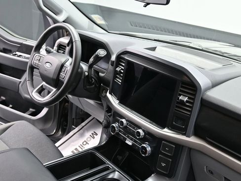 Used 2025 Ford F150 XLT w/ Equipment Group 301A Standard image 18