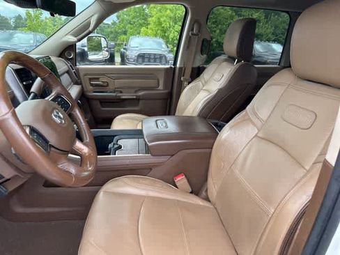 Used 2022 RAM 3500 Limited AWD/4WD image 3