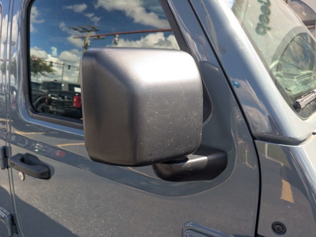 Used 2024 Jeep Wrangler Unlimited Sahara AWD/4WD image 11