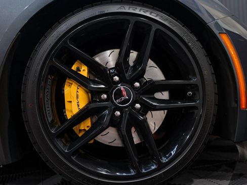 Used 2014 Chevrolet Corvette Stingray Convertible w/ 3LT Preferred Equipment Group RWD image 23