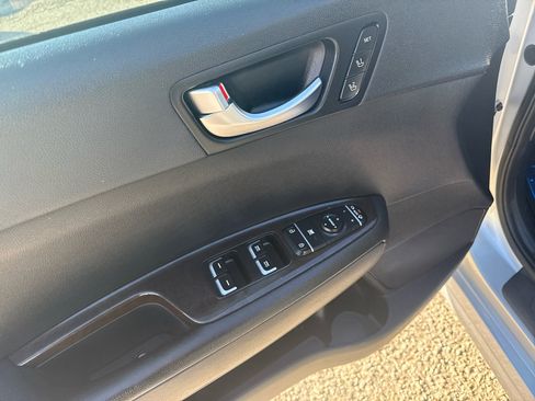 Used 2017 Kia Optima EX image 13