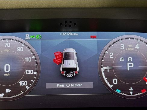 Used 2020 Land Rover Defender 110 First Edition image 14