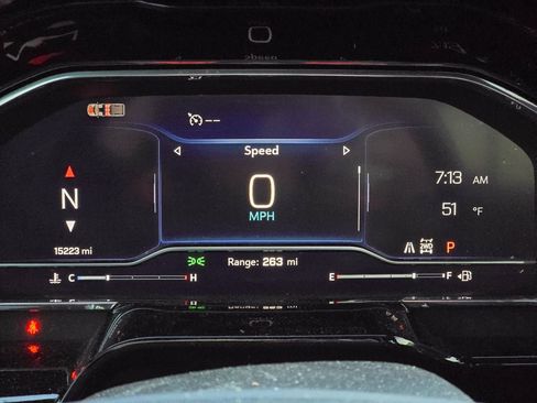 Used 2025 Chevrolet Silverado 1500 LT Trail Boss w/ Convenience Package II image 23